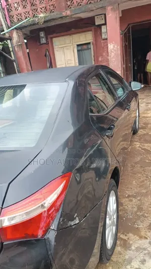 Toyota Corolla 2015 Black