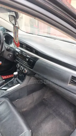 Toyota Corolla 2015 Black