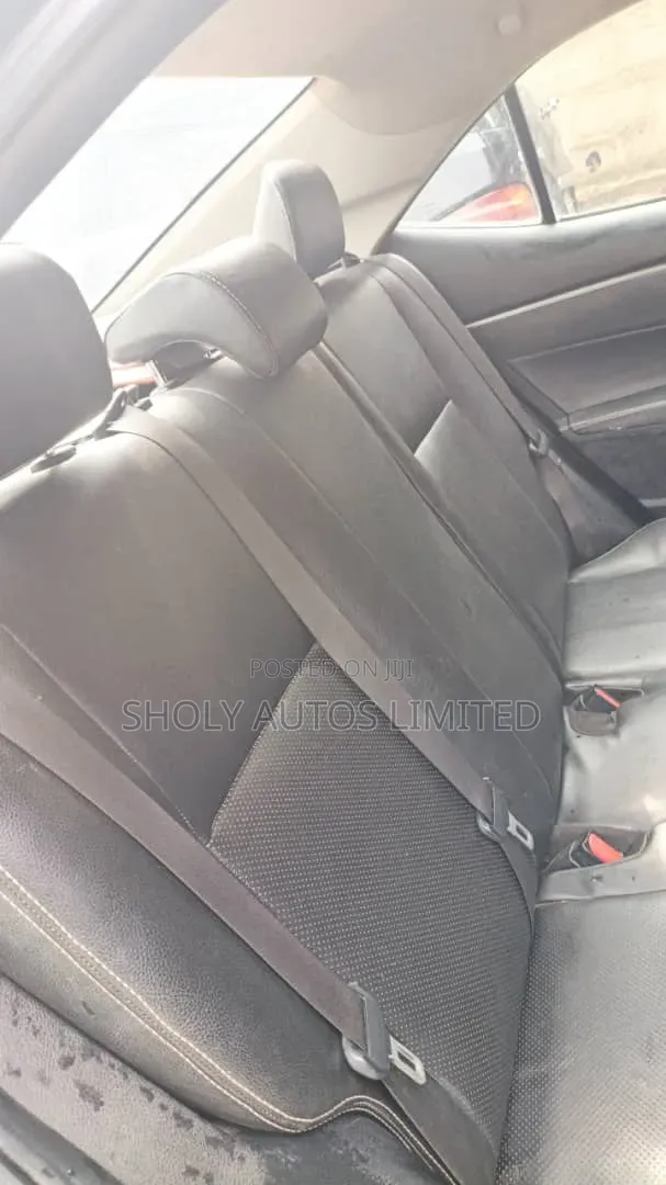 Toyota Corolla 2015 Black