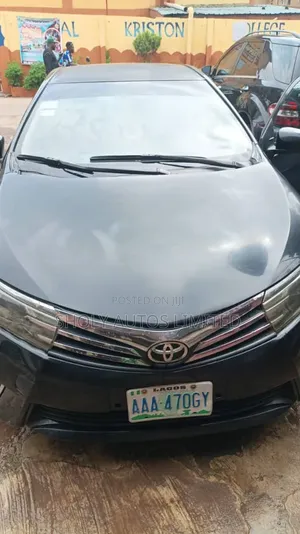 Toyota Corolla 2015 Black