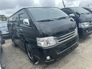 Toyota HiAce 2016 Black
