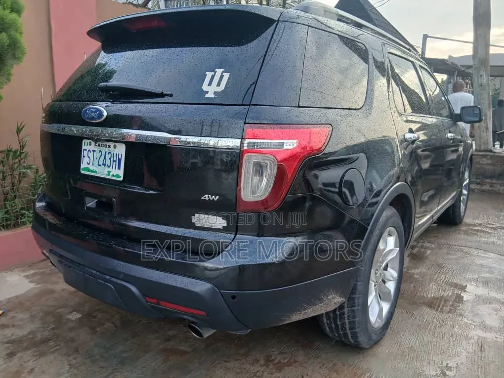 Ford Explorer 2014 Black