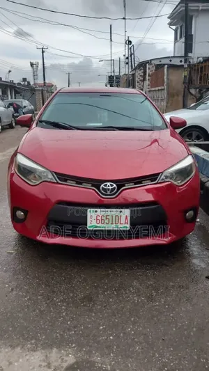 Toyota Corolla 2014 Red