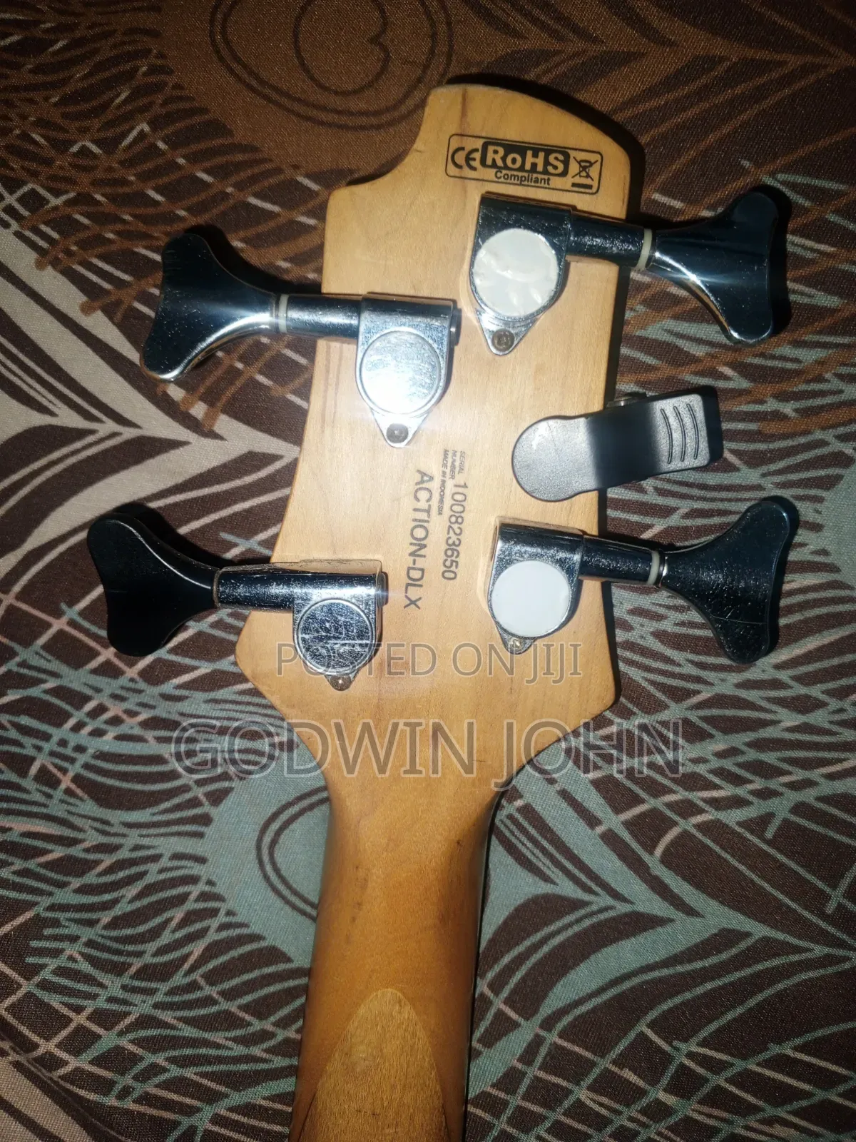 4 Strings Active Bass Guitar