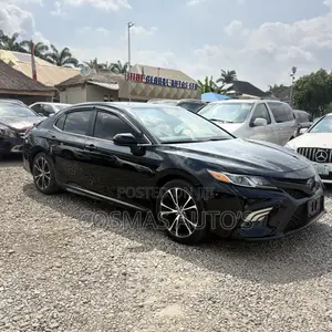 Toyota Camry SE FWD 2020 Black