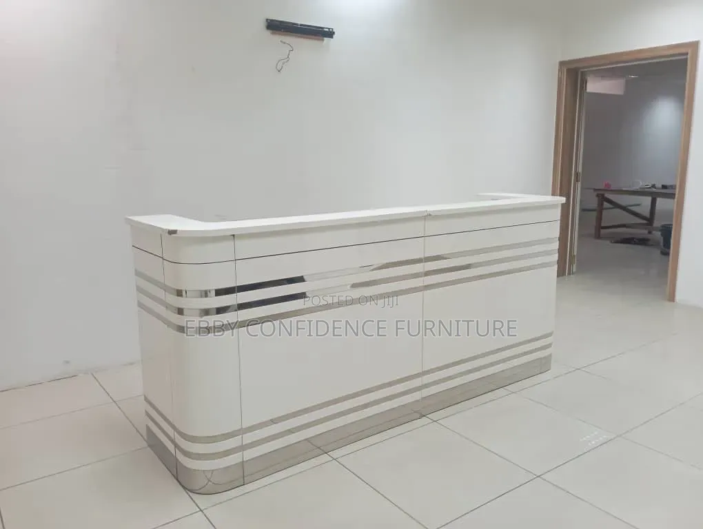 Quality Receptionist Desk