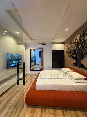 Luxury Studio Apartment With Bath Tub