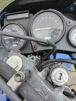 Yamaha 2004 Blue