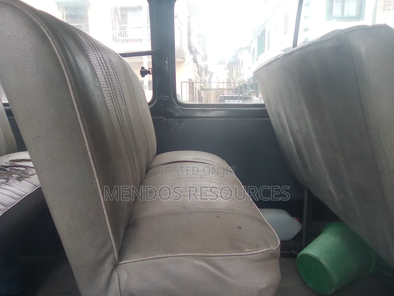 Toyota HiAce 2003 Beige