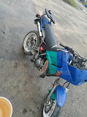 Yamaha 2004 Blue