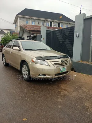 Toyota Camry LE 4dr Sedan (2.4L 4cyl 5A) 2009 Gold