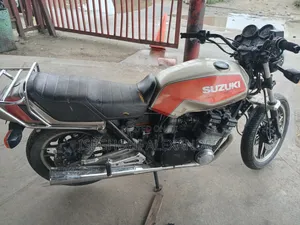 Suzuki 2002 Orange