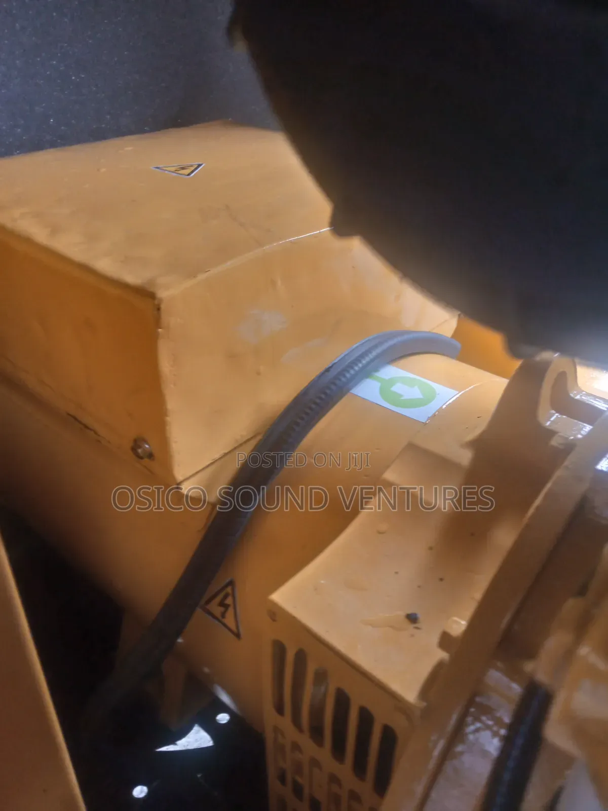 Mantrac ( CAT) 22 kVA Generator