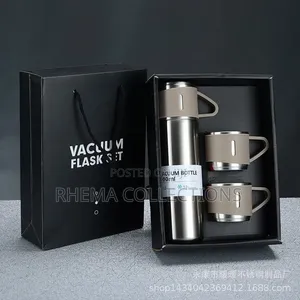 Stainless Steel Vacuum Flask Gift Set (500ml + 3 Cups)