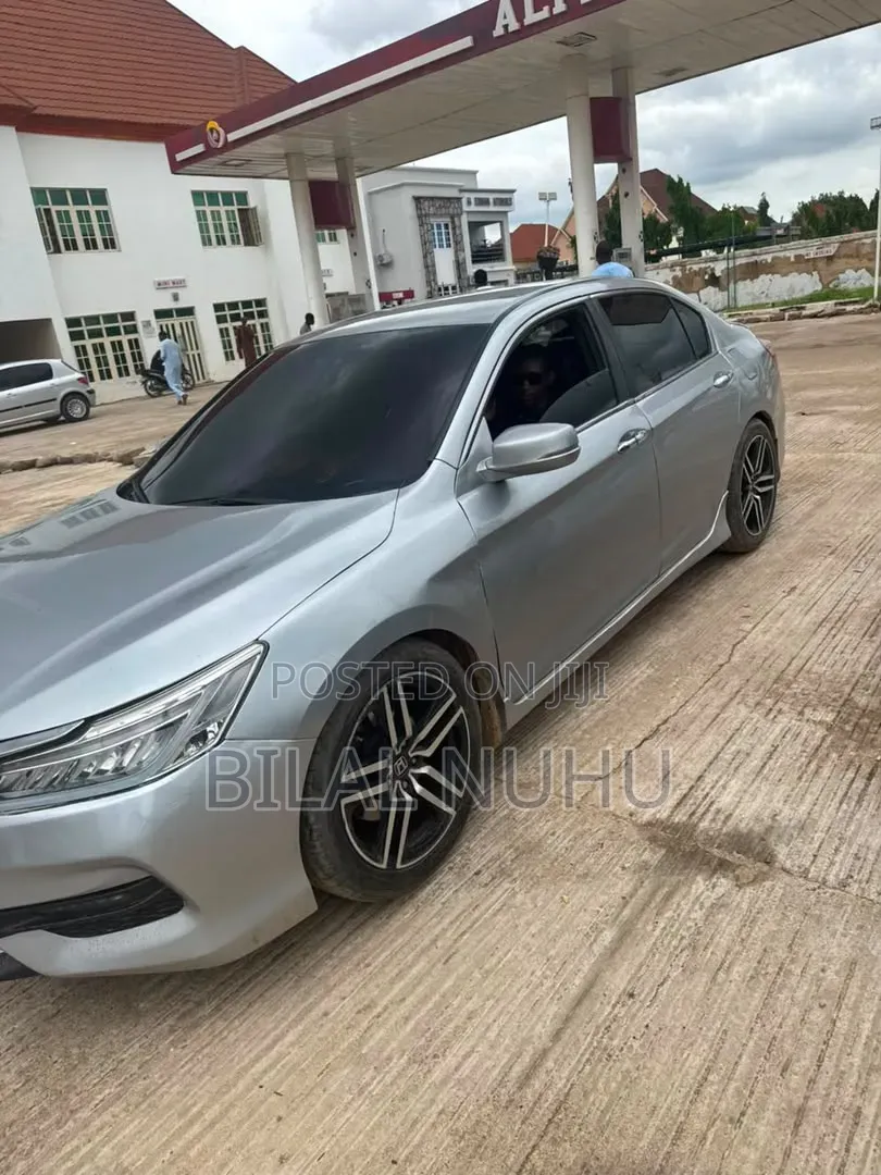 Honda Accord 2016 Silver