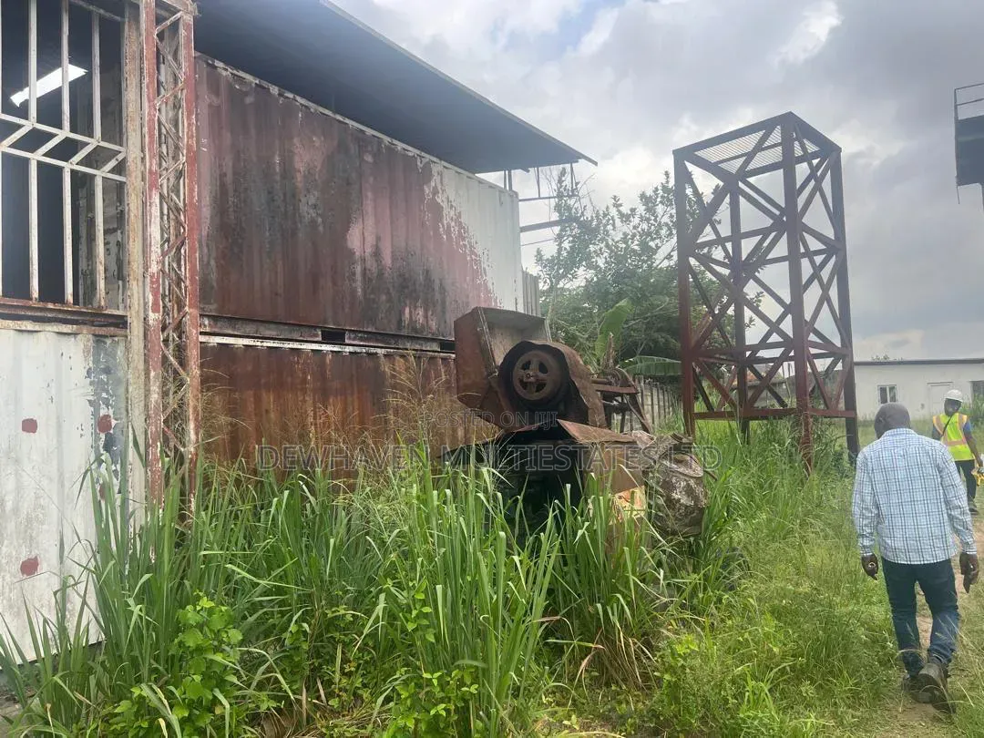 Warehouses With Large Compound for Sale