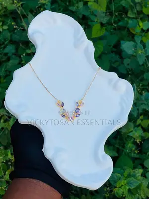 Steal Flora Necklace