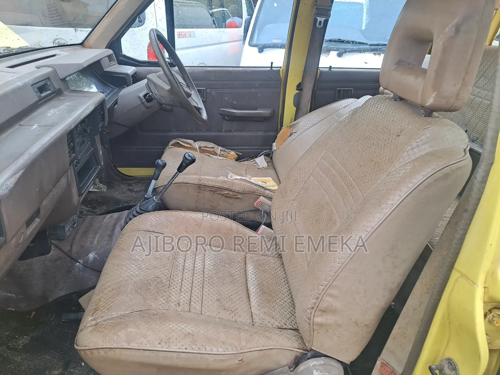 Mitsubishi Triton 1991 Yellow