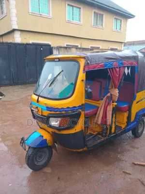 TVS King Deluxe Plus iTouch Start 2024 Yellow