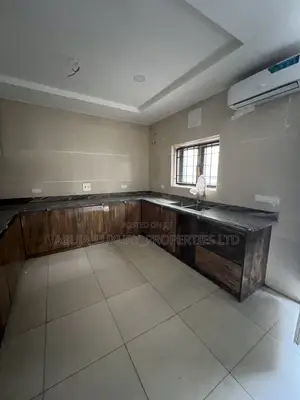 4bdrm Townhouse / Terrace in Guzape for rent