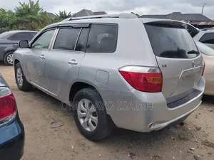 Toyota Highlander V6 2009 Silver