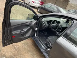 Ford Focus 2017 Gray
