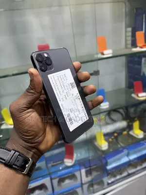 Apple iPhone 11 Pro Max 64 GB Black