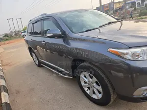 Toyota Highlander 2013 Gray