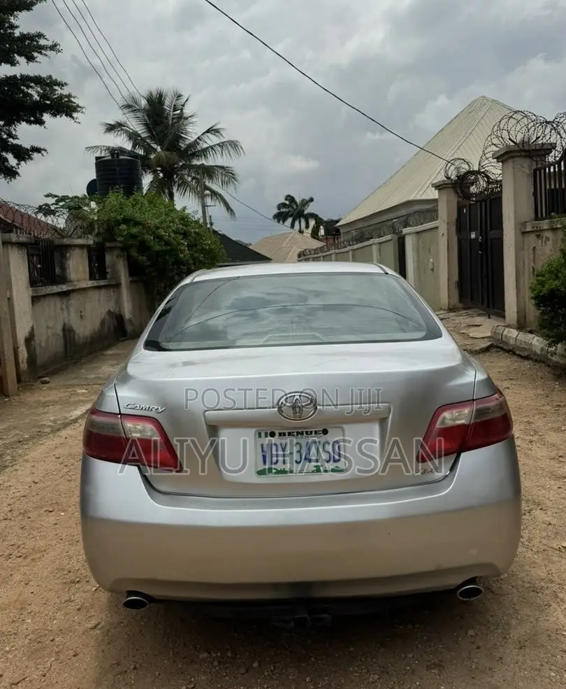 Toyota Camry 2008 Silver