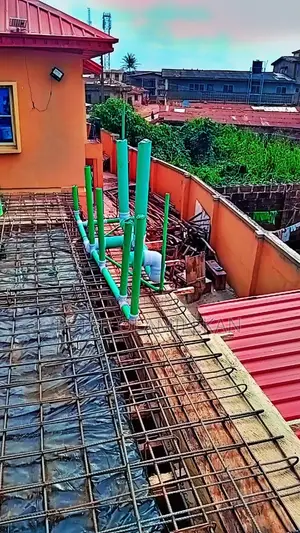 Building Contractor
