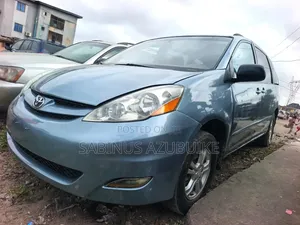 Toyota Sienna CE AWD 2006 Blue