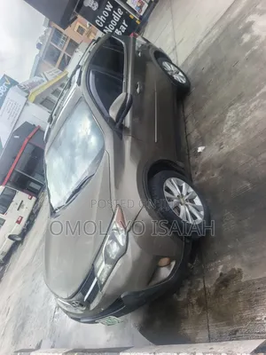 Toyota RAV4 Limited 4dr SUV (2.5L 4cyl 6A) 2014 Gray