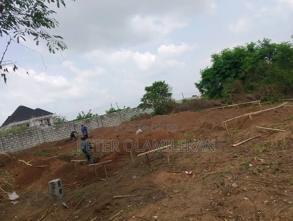 Building Contractor