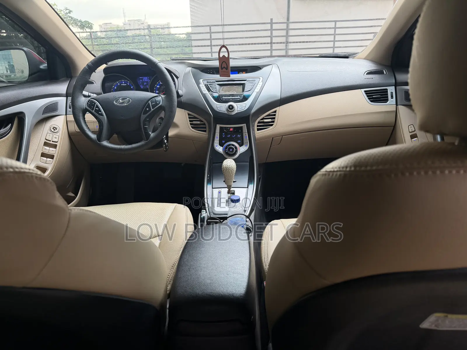 Hyundai Elantra 2011 Red