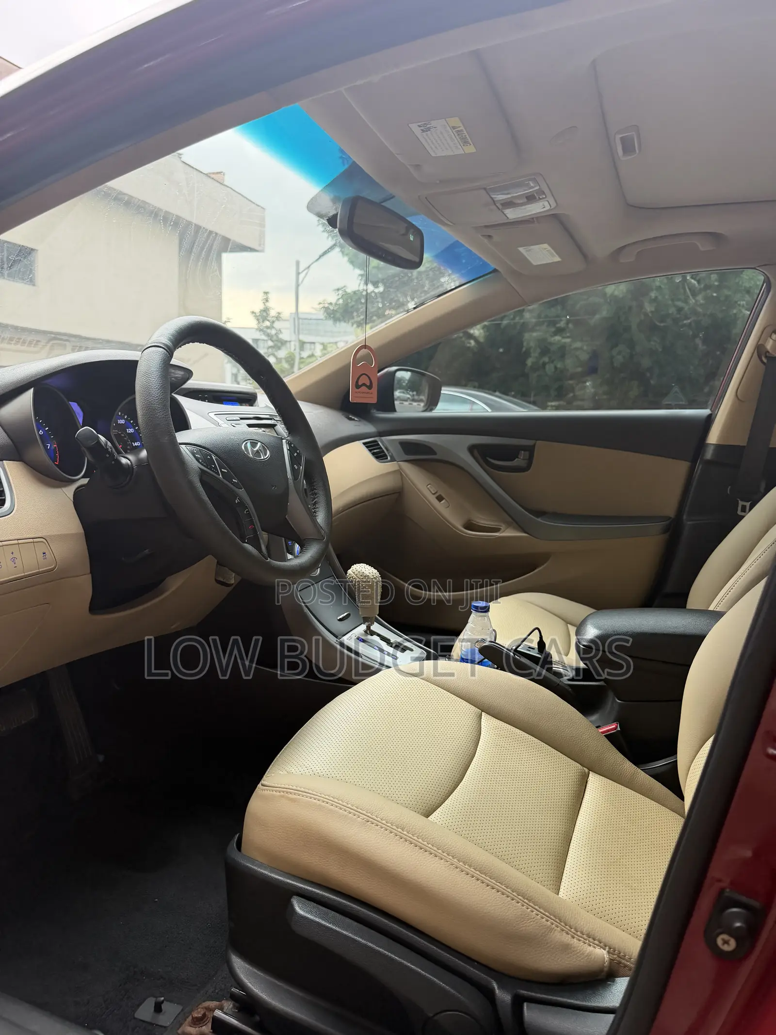 Hyundai Elantra 2011 Red