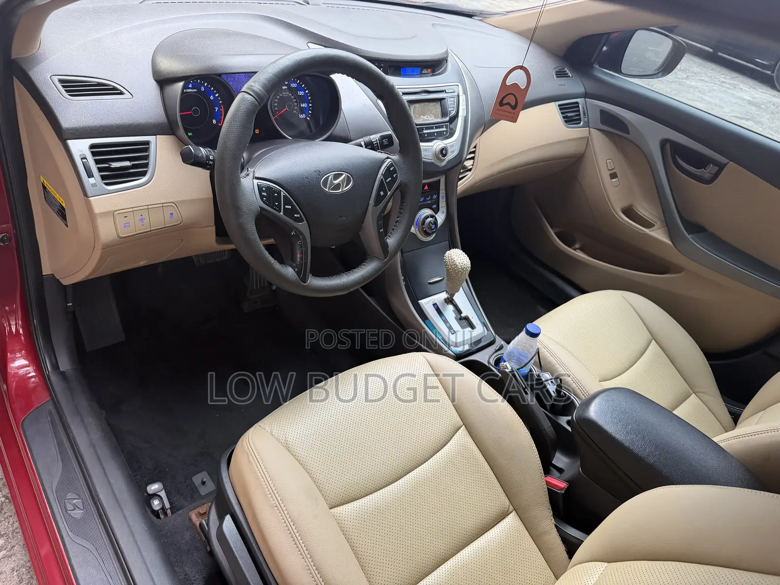 Hyundai Elantra 2011 Red