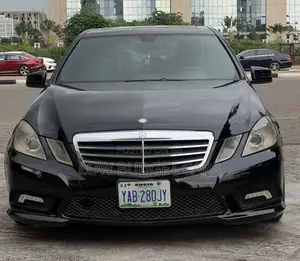 Mercedes-Benz E350 2011 Black