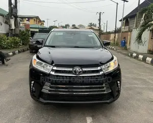 Toyota Highlander XLE 2019 Black