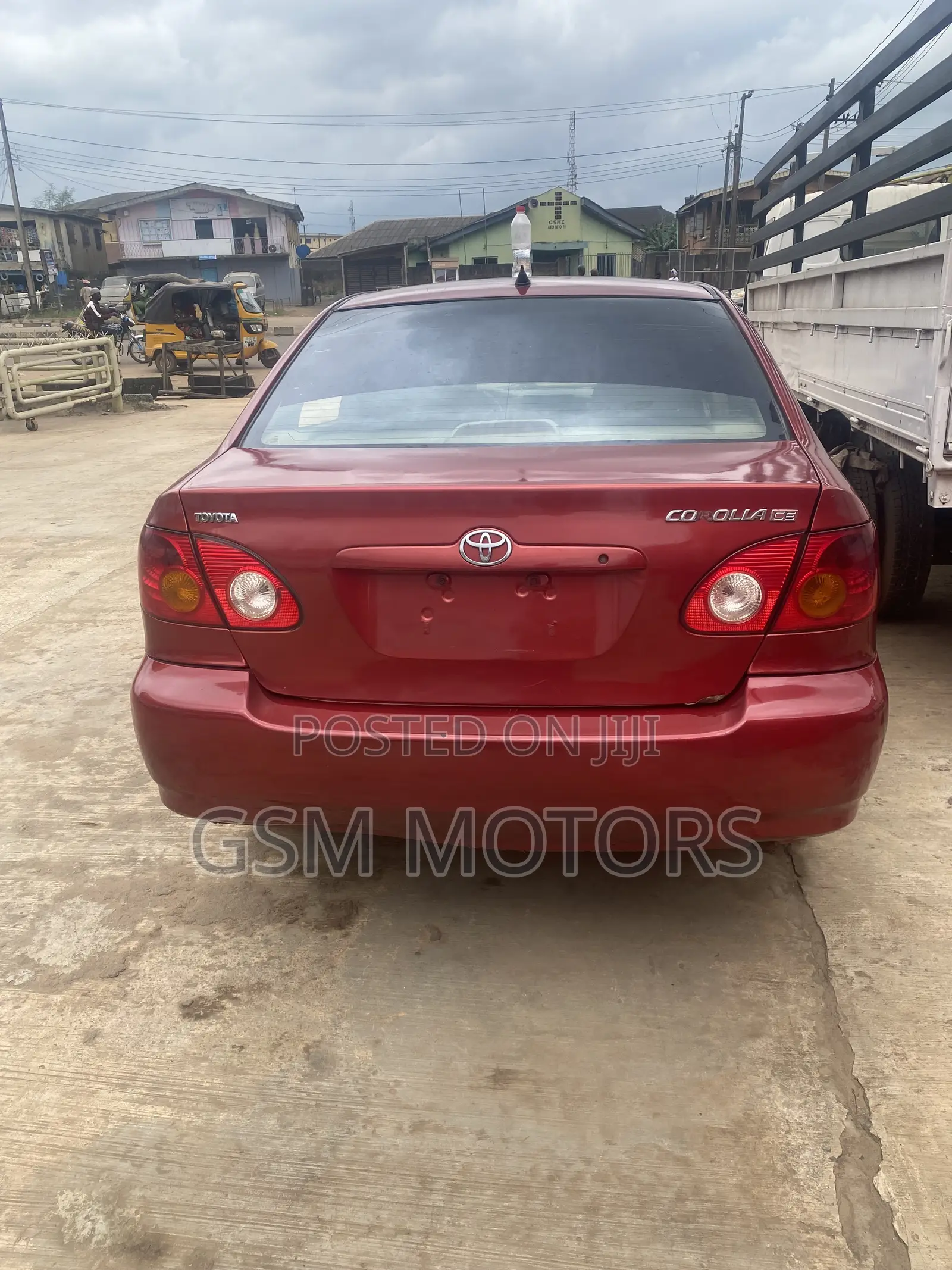 Toyota Corolla LE 2004