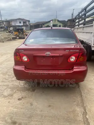 Toyota Corolla LE 2004