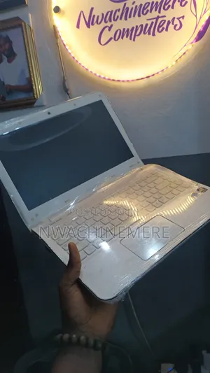 Laptop Samsung SF310 8GB Intel Core i5 SSD 128GB