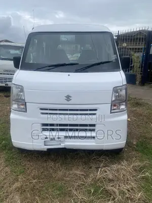Suzuki Every Wagon 2005 White