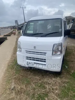 Suzuki Every Wagon 2005 White