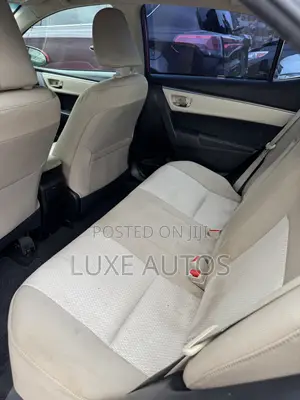 Toyota Corolla LE Plus 4dr Sedan (1.8L 4cyl CVT) 2016 Red