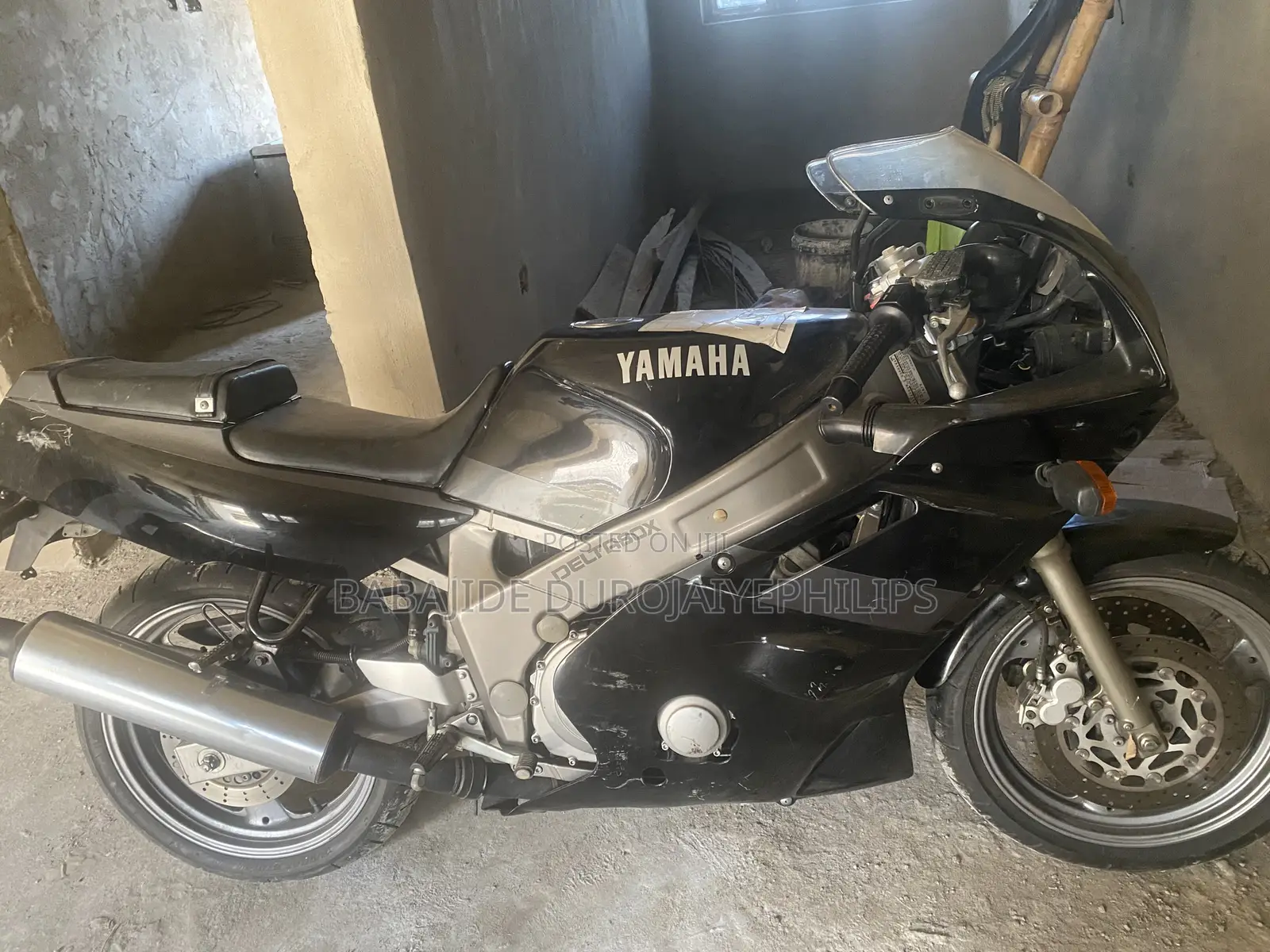 Yamaha 1992 Black