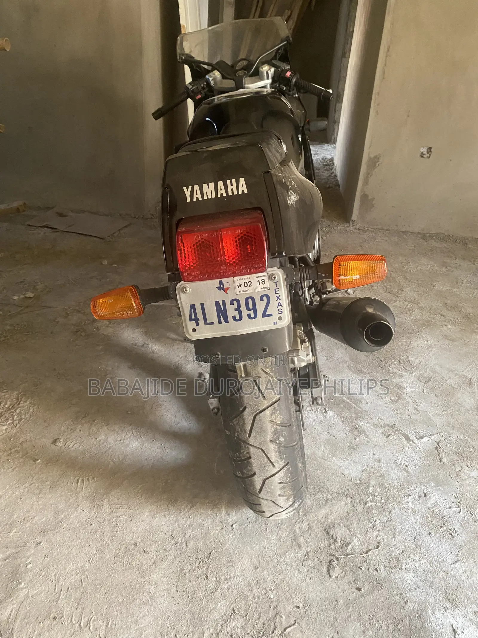 Yamaha 1992 Black