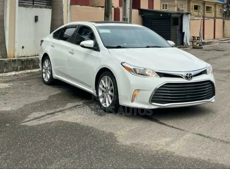 Toyota Avalon 2014 White