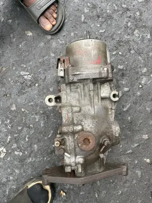 Toyota Venza 2010 Axle