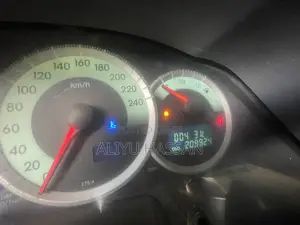 Toyota Verso 2010 Silver
