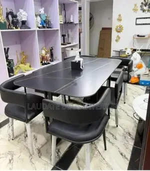Contemporary 6 Sitters Marble Top Dining Table